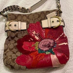 Authentic Coach Limited Edition Medium Suede/Leather Floral Applique Bucket Bag